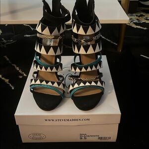 Steve Madden Black and White Heels with Geometric Design